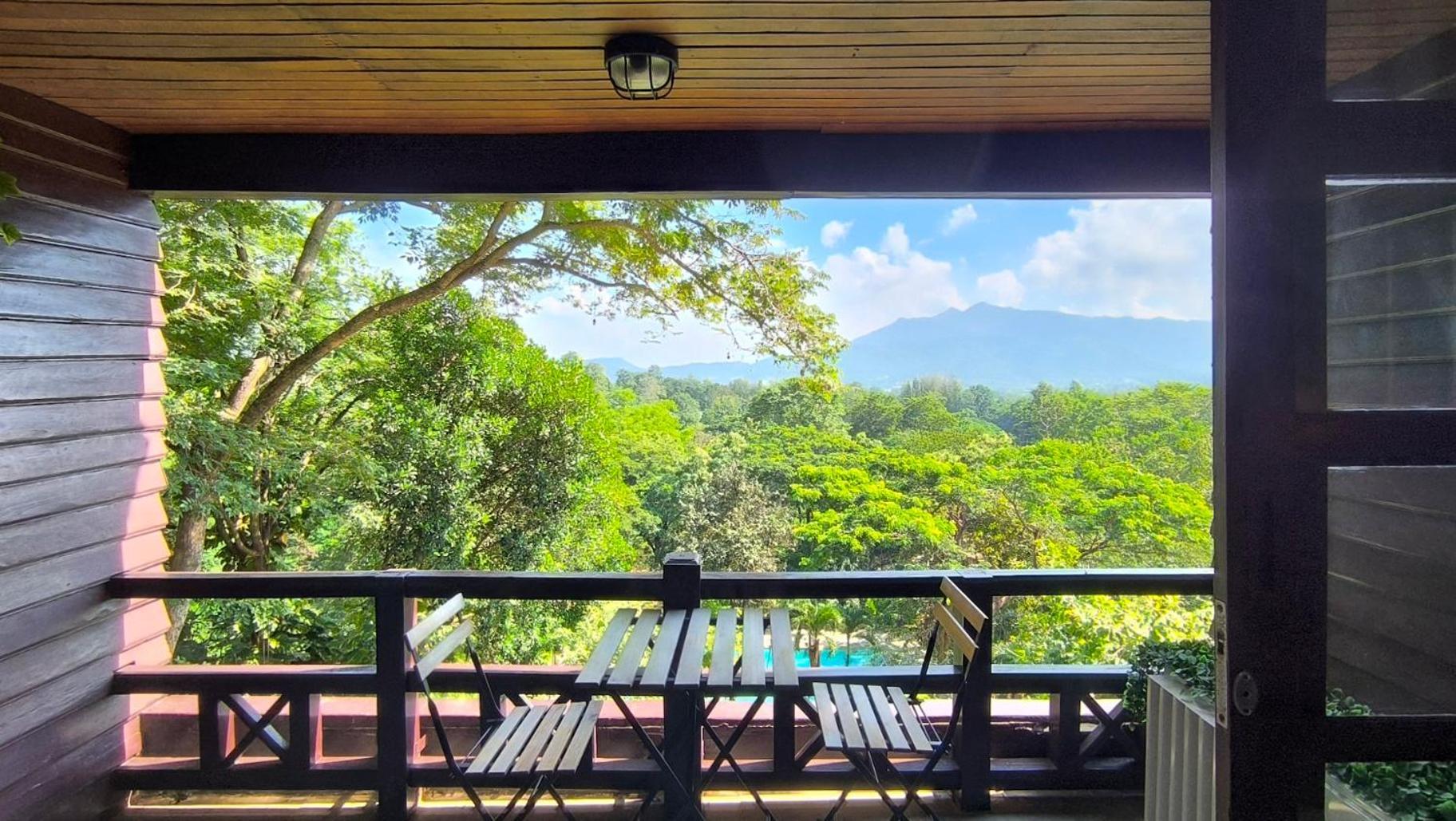 Issara Boutique Winery Hotel Muak Lek Exterior foto